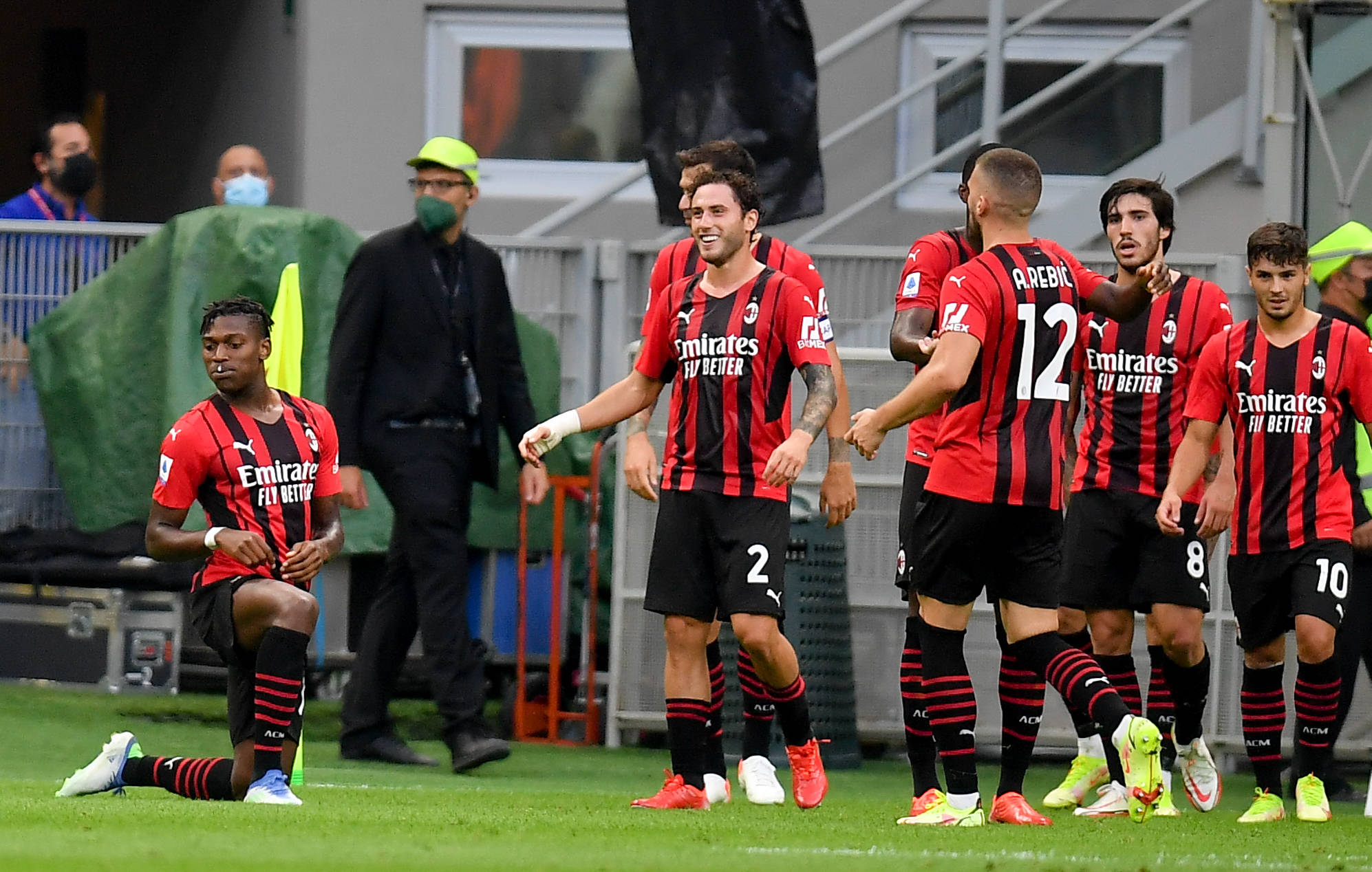 广厦逆转胜利展现韧性（广厦逆转告捷尽显韧劲）