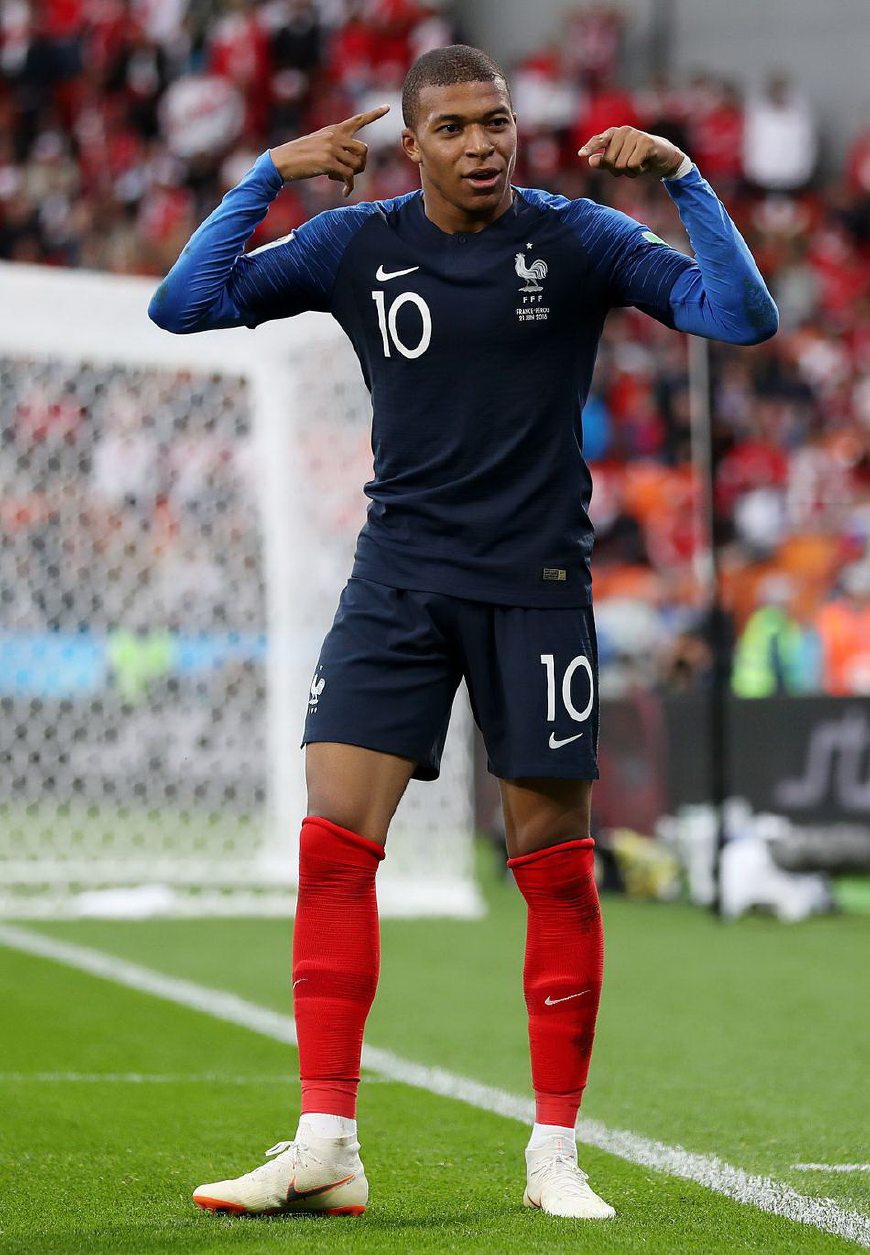 CBA俱乐部杯：上海久事99比71大胜宁波男篮，豪取两连胜！（CBA俱乐部杯：上海久事99-71击退宁波男篮，收获两连胜）