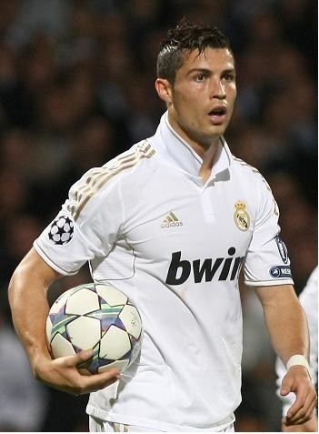 施洛特贝克：当灯光亮起、多特的主场沸腾时，我们很难被击败