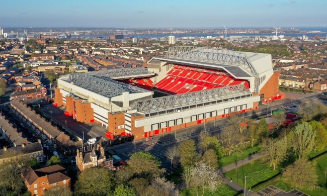 根本防不住！杰曼半场10中7高效轰下20分1板5助1帽（无人可挡！杰曼半场10投7中高效砍下20分1板5助1帽）