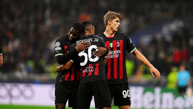 切尔西官方抖音发布雅克松诗朗诵： 尼古拉斯-夹克森