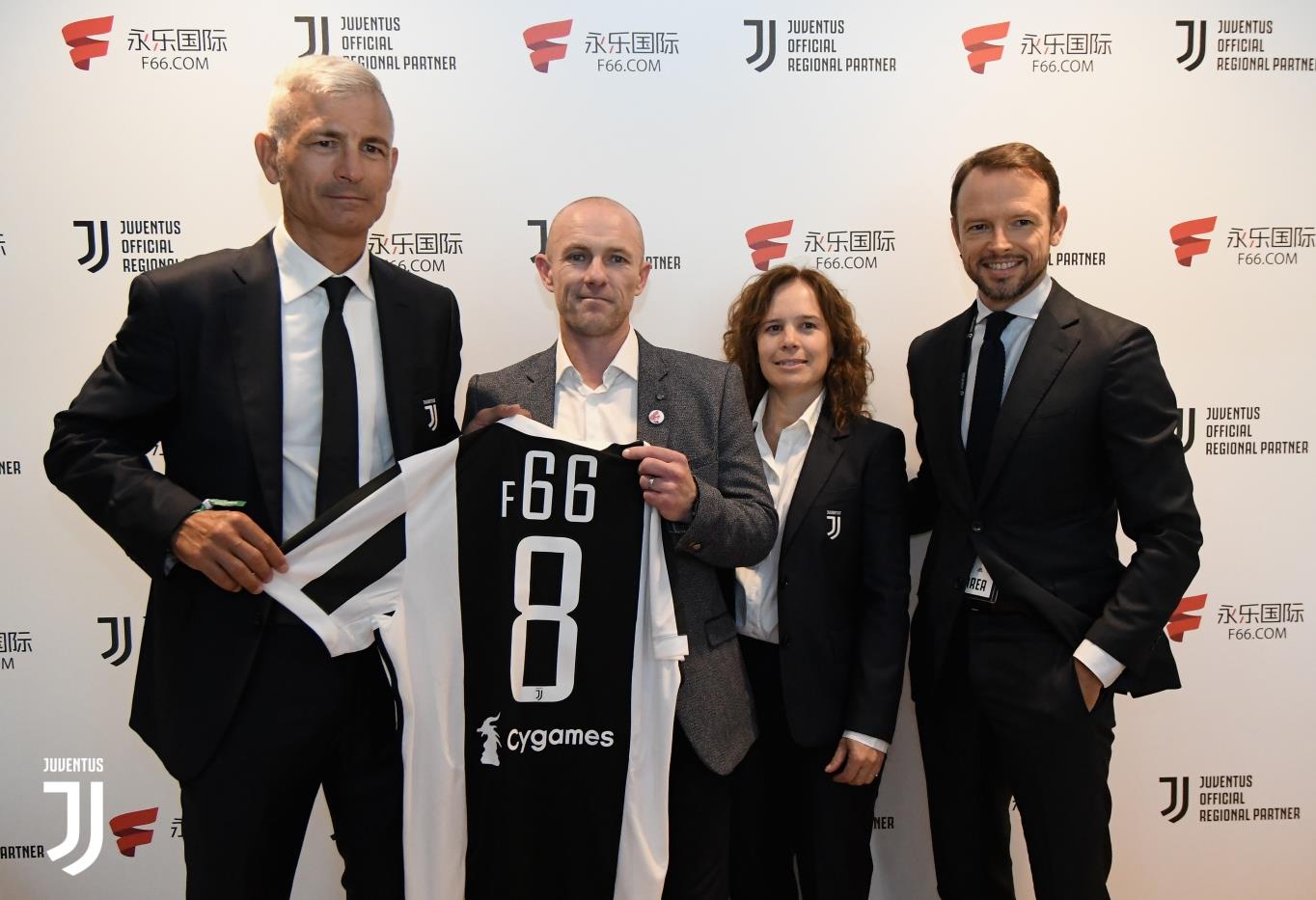 袁甲：成都个别球迷对阿奇姆彭种族歧视的行为必须严惩（袁甲：须严惩成都个别球迷对阿奇姆彭的种族歧视行为）