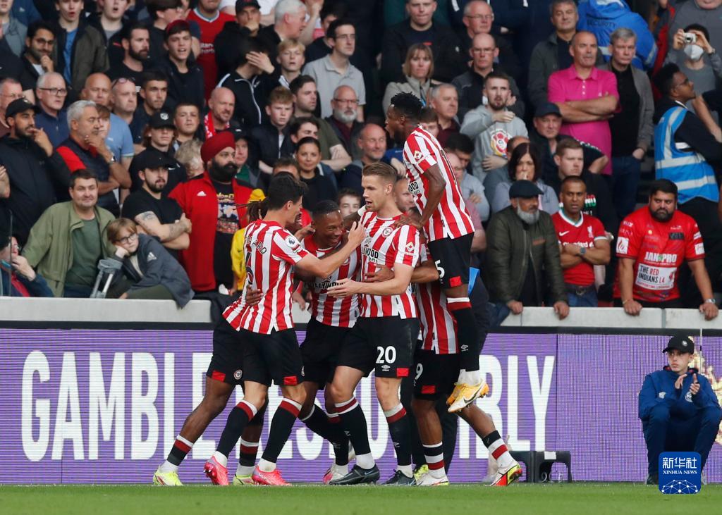 英媒：拜仁有意在一月永久签下梅努，已和他的经纪人直接会谈（英媒：拜仁计划一月买断梅努，已与其经纪人直接会面）