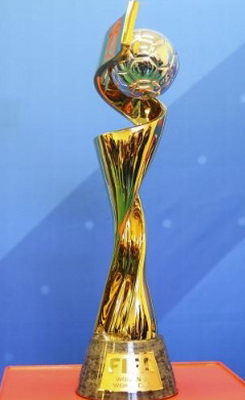 意媒：尤文冬窗很难签下贝尔纳韦，其3千万身价是主要障碍（意媒：尤文冬窗追贝尔纳韦受阻，3000万身价成最大难关）