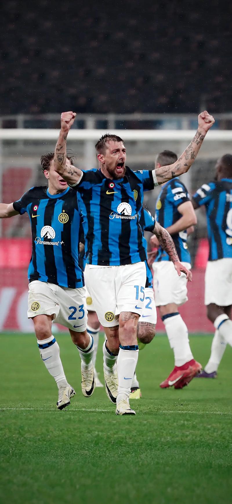 AC米兰中场拉比奥在接受《米兰体育报》采访时谈到...