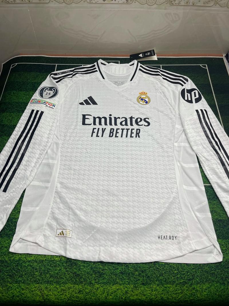 罗马诺：国米仍有意科内，但除非报价非同寻常否则罗马不卖（罗马诺：国米继续追科内，除非天价报价，罗马无意放人）