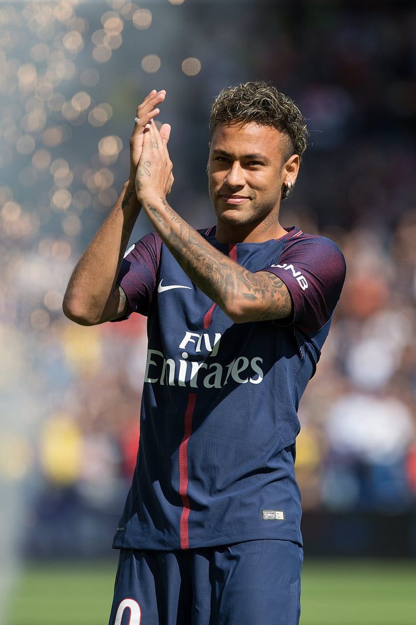 图片报：多特正在讨论是否为施洛特贝克、阿德耶米加解约条款（图片报：多特蒙德正商议是否为施洛特贝克、阿德耶米设置解约条款）