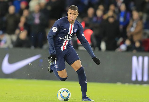 斯图加特4-0客胜前进之鹰，莱韦林双响，昂达夫两送助攻（斯图加特客场4-0击退前进之鹰：莱韦林梅开二度，昂达夫送出两次助攻）