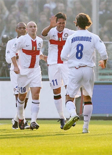 U22国足12月集训并参加U23亚洲杯29人名单：王钰栋、徐彬入选（U22国足12月集训名单公布，29人征战U23亚洲杯：王钰栋、徐彬在列）