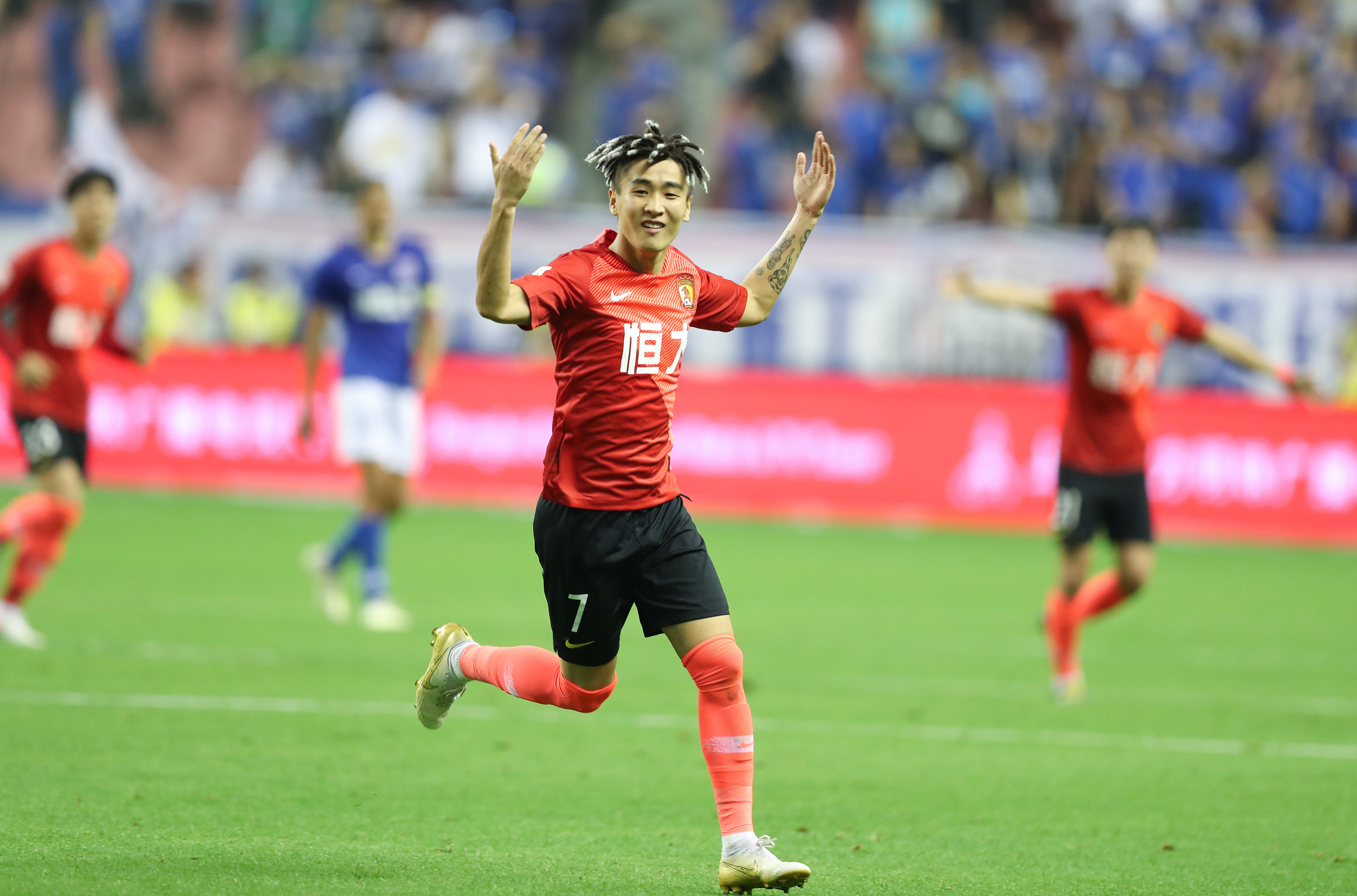 克鲁斯愿意与罗奇进行二番战： 我不是戴维斯，我想要复仇赛（克鲁斯喊话罗奇重赛：我不是戴维斯，我要复仇）