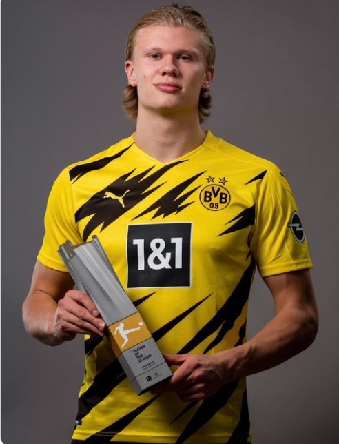 弗里克：特狮是巴萨队长，我们一致决定给他一个上场机会（弗里克：巴萨队长特尔施特根将获出场机会，这是我们一致的决定）