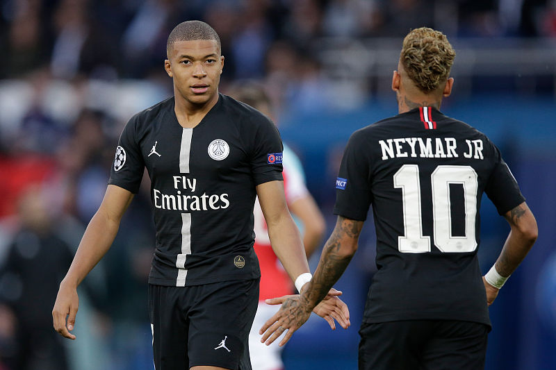 前三次欧冠首发均有进球，埃斯特旺是20岁以下球员第三人（欧冠前三次首发场场建功，埃斯特旺成20岁以下球员第三人）