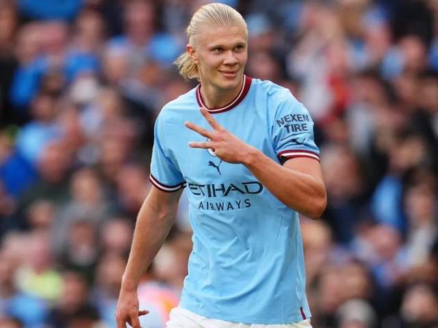 斯洛特下课？曝利物浦高层愿等到新年前 仍盼他过难关（斯洛特帅位告急？曝红军高层愿等到新年前，仍期望他挺过难关）