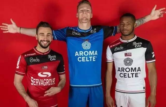 30000分大关谁能破？哈登接近100%，库里还有一线生机，威少0%（三万分大关谁能闯？哈登胜算近100%，库里尚有一线生机，威少基本无望）