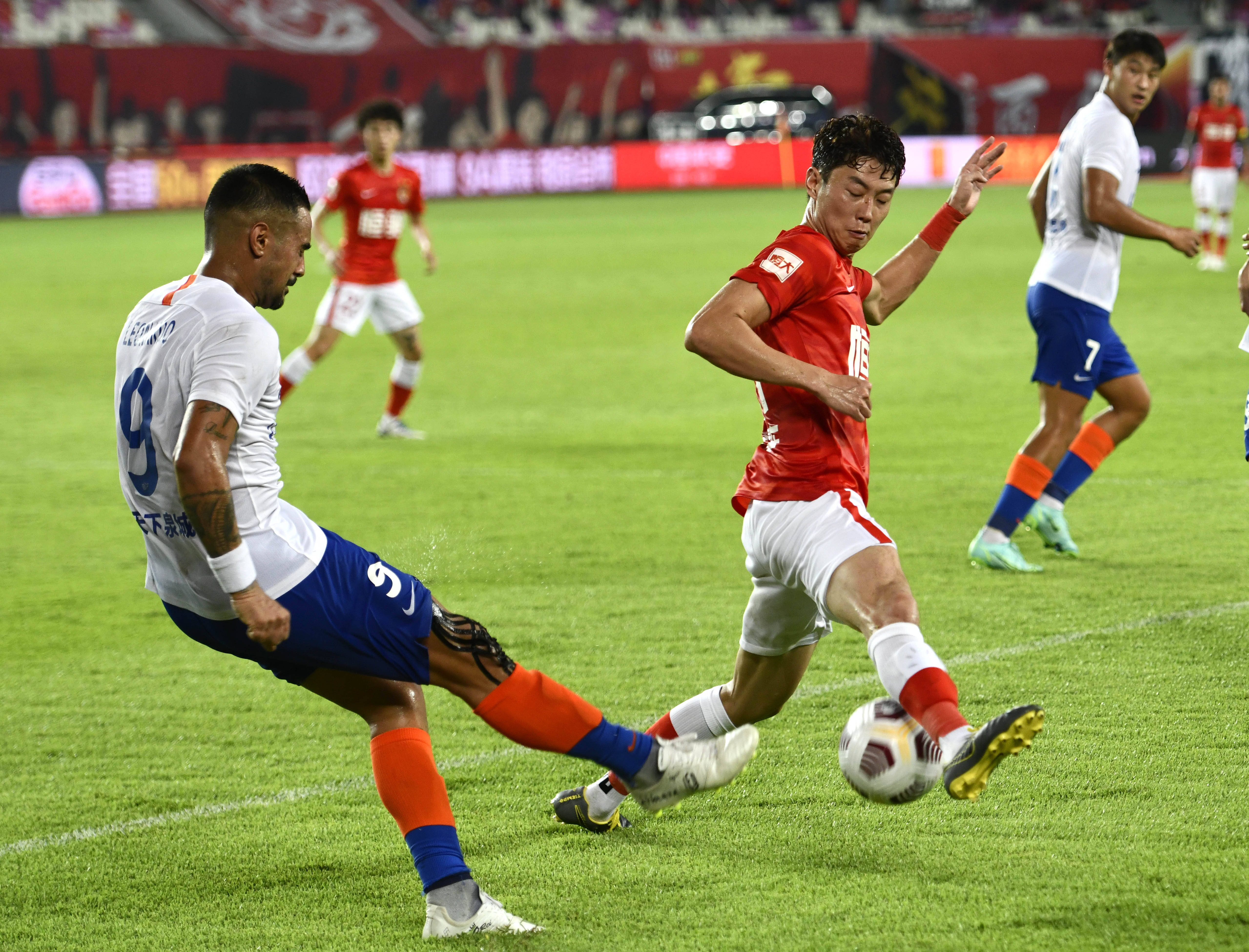 埃贝尔：若于帕选择续约也不是因为钱，目前还没提交最终报价