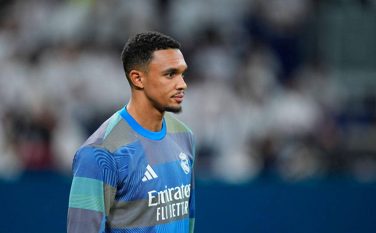 骑士本赛季吃到11场败仗时仅取14胜，上赛季为56胜11负（骑士本季仅14胜11负，上季曾达56胜11负）